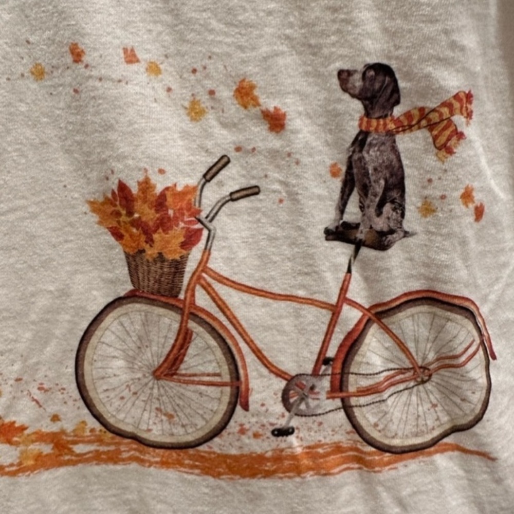 Women’s German Shorthaired Pointer GSP riding a bicycle T-shirt. Size small.